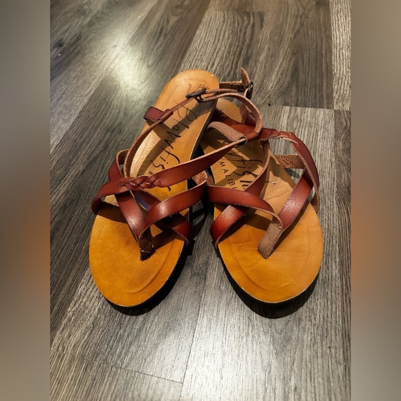 Blowfish Women's Tan Strappy Sandals summer neutral minimalist boho size 7 - Picture 7 of 10